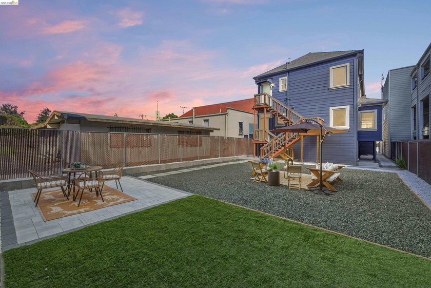 Welcome to 523 25th Street, a thoughtfully renovated Oakland - photo 27