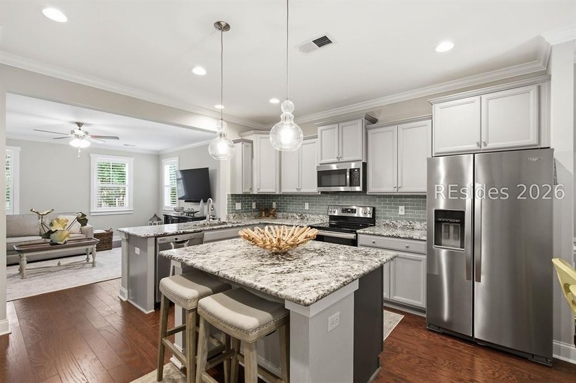 Lowcountry living on a bluff, you'll find this stunning 4 - photo 7