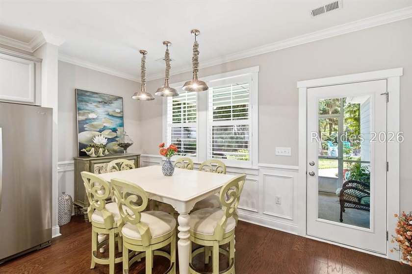 Lowcountry living on a bluff, you'll find this stunning 4 - photo 8