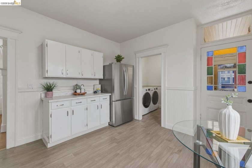 Welcome to 523 25th Street, a thoughtfully renovated Oakland - photo 44