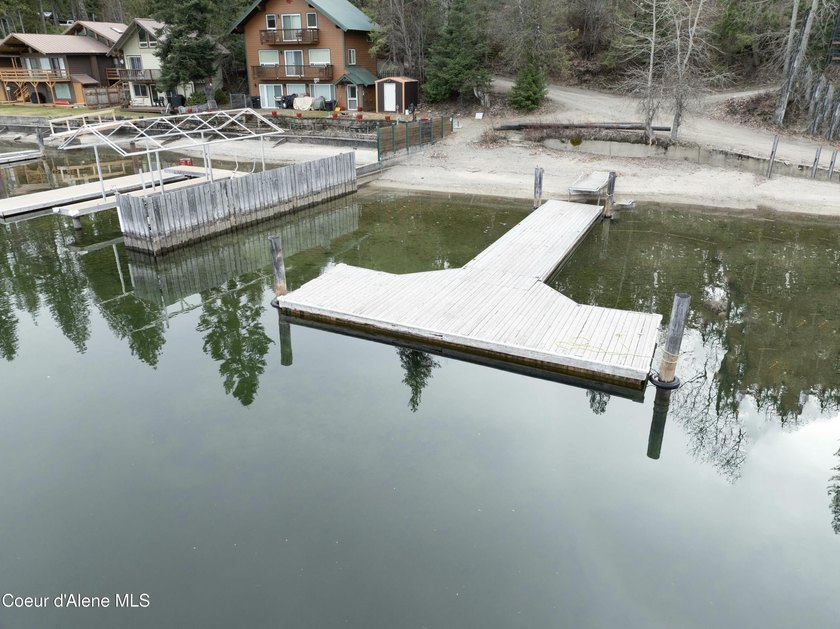 Tucked away in the charming Nordman area on Hagman Rd, this - photo 27
