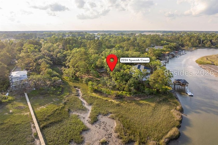 Enjoy waterfront living with a private dock opportunity mere - photo 5