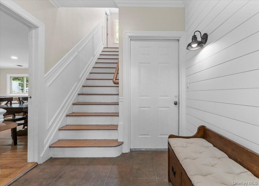 Welcome to 8 Walnut, a beautifully maintained 5-bedroom - photo 3