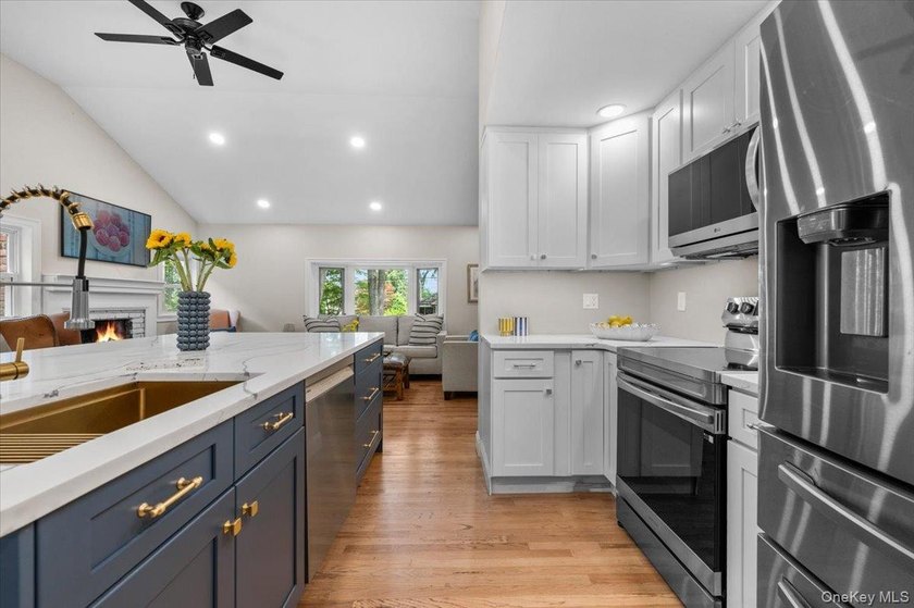 Welcome to 8 Walnut, a beautifully maintained 5-bedroom - photo 6