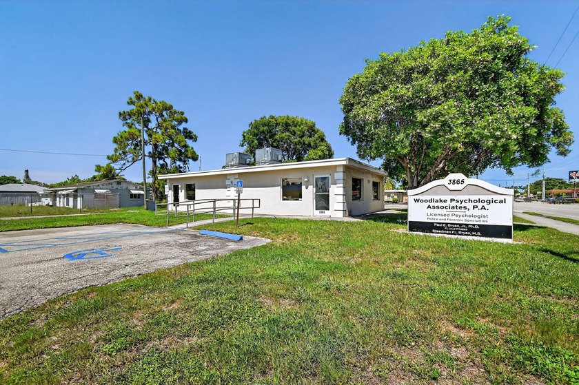 Great property directly on main Rd!!! WAS OFF MARKET FOR ALMOST1 - photo 3