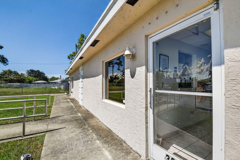 Great property directly on main Rd!!! WAS OFF MARKET FOR ALMOST1 - photo 6