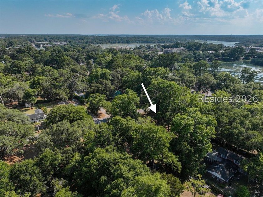 Exceptional opportunity to build your custom home on a spacious - photo 6
