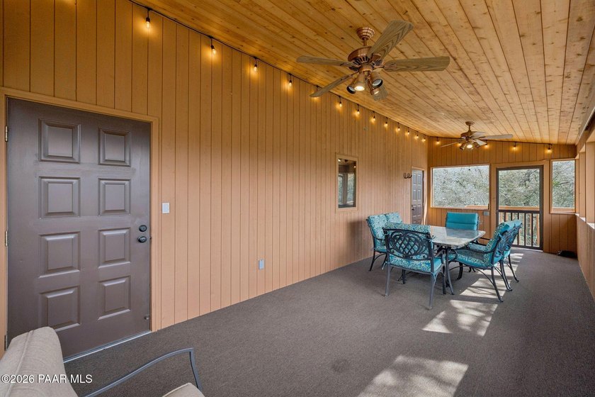 Sellers are acting on feedback that buyers need a 3rd bedroom - photo 23