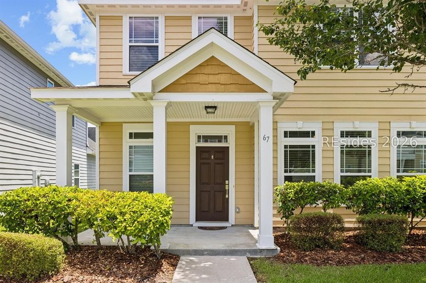 Move-in ready and perfectly located in Heritage at New Riverside - photo 2