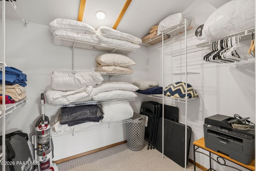 Sellers are acting on feedback that buyers need a 3rd bedroom - photo 38