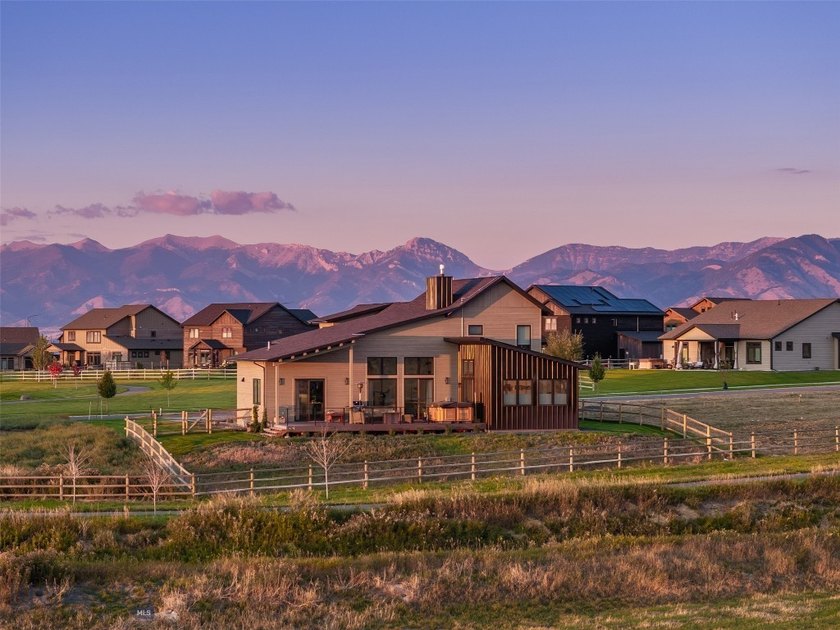 Some homes ask you choose between luxury and location. This home - photo 2