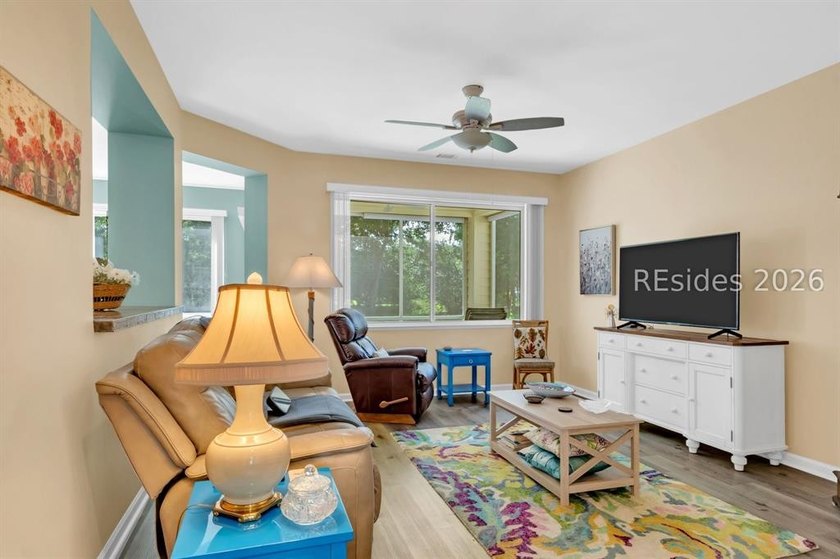 Charming and beautifully updated, this darling 2-bedroom, 2-bath - photo 6