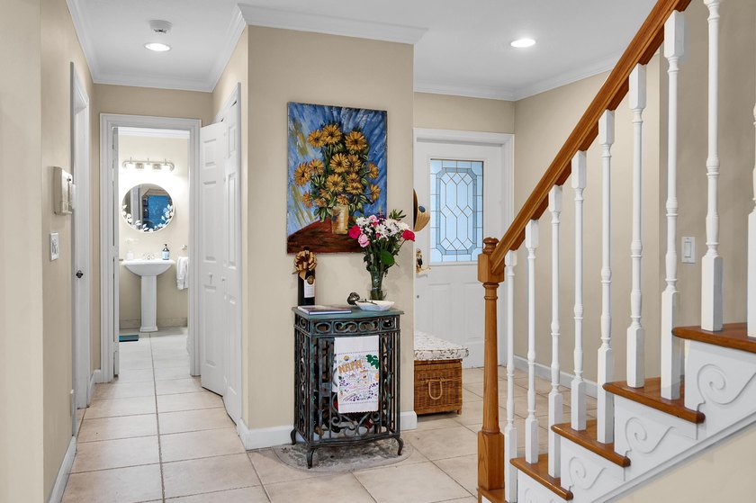 Beautifully updated and spacious townhome in the heart of - photo 31
