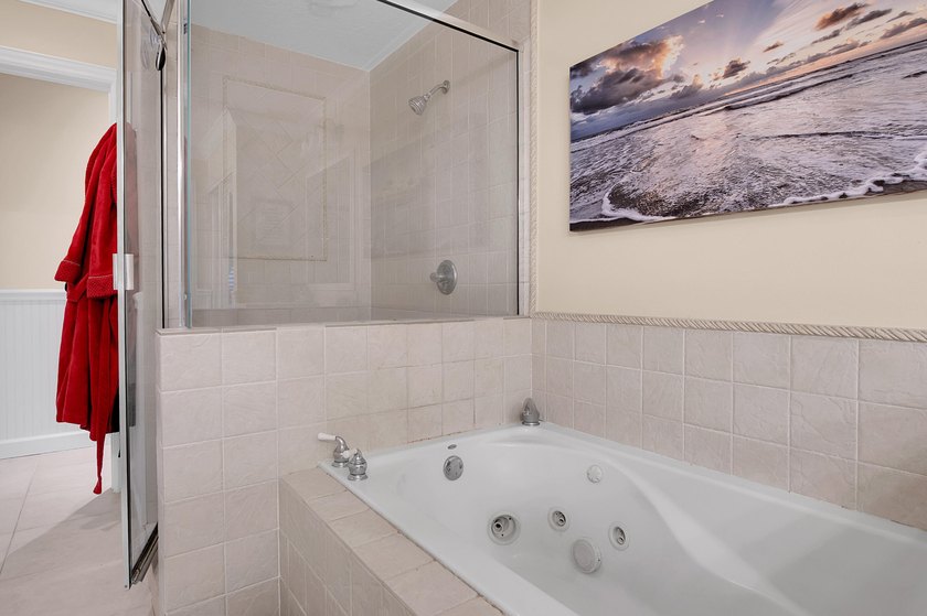 Beautifully updated and spacious townhome in the heart of - photo 43