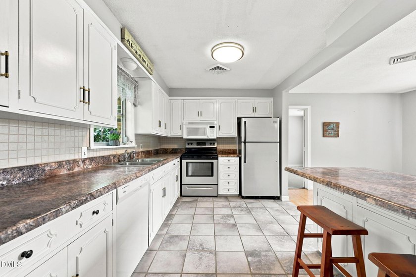 Enjoy the best of Hyco Lake living with this well-maintained - photo 19