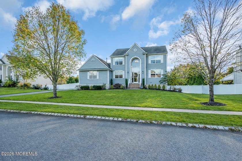 Built in 2010 and set on a quiet cul-de-sac, this 4-bedroom, 2 - photo 3