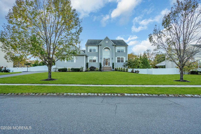 Built in 2010 and set on a quiet cul-de-sac, this 4-bedroom, 2 - photo 4