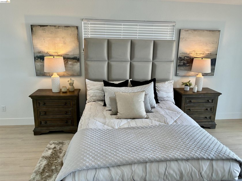Make your dreams come true with PANORAMIC BAY VIEWS! Remodeled - photo 20