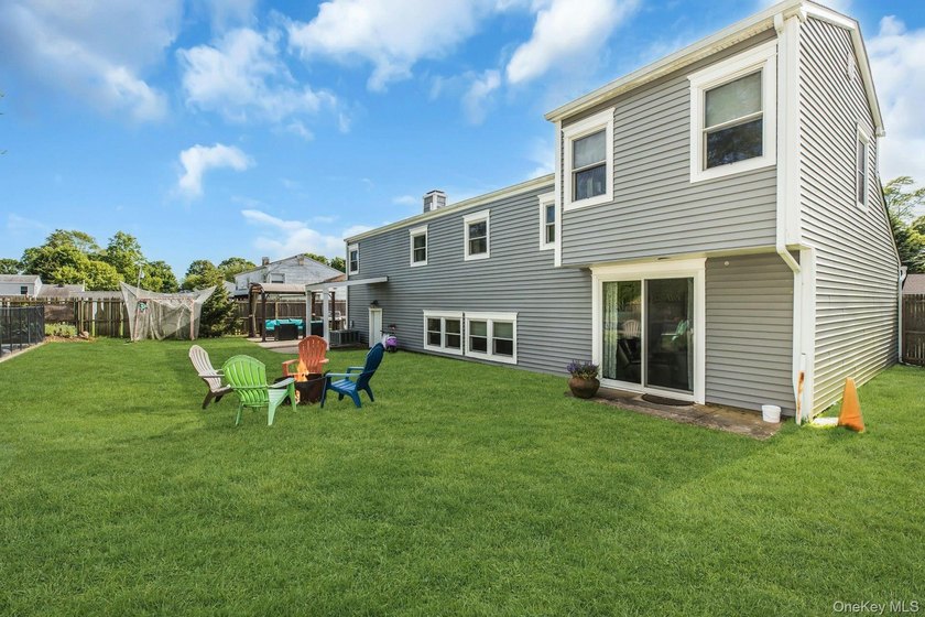 Fresh Price! Spacious home with 4 bedrooms, 2 full baths, NEW - photo 20