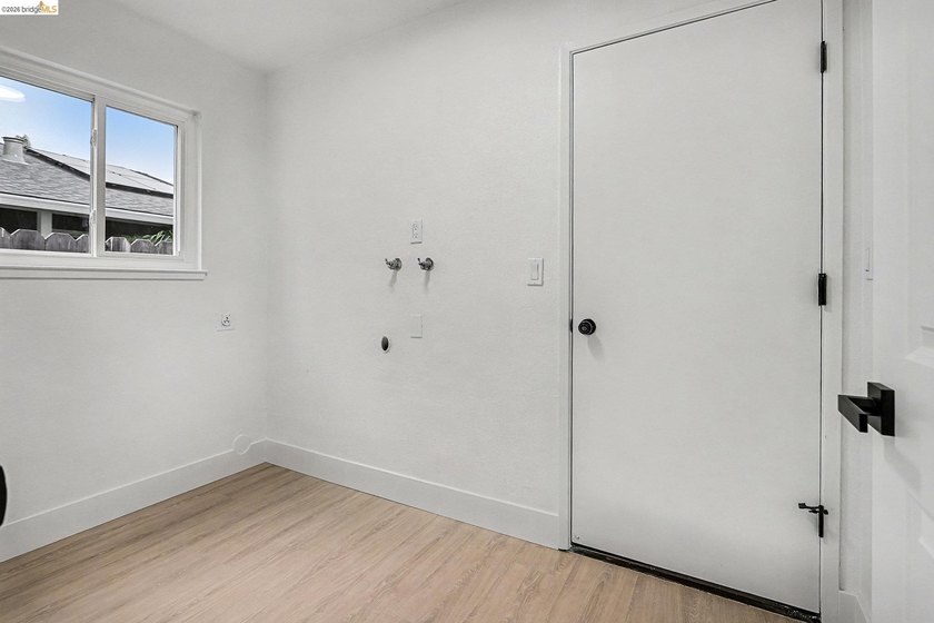 Make your dreams come true with PANORAMIC BAY VIEWS! Remodeled - photo 27