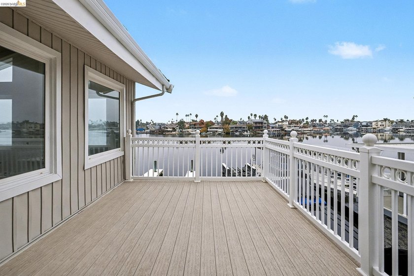 Make your dreams come true with PANORAMIC BAY VIEWS! Remodeled - photo 34