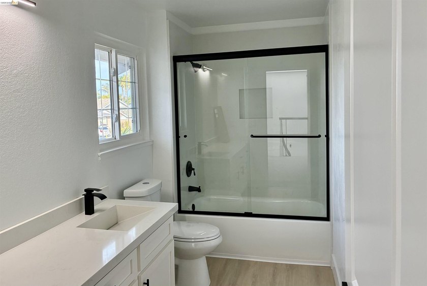 Make your dreams come true with PANORAMIC BAY VIEWS! Remodeled - photo 36