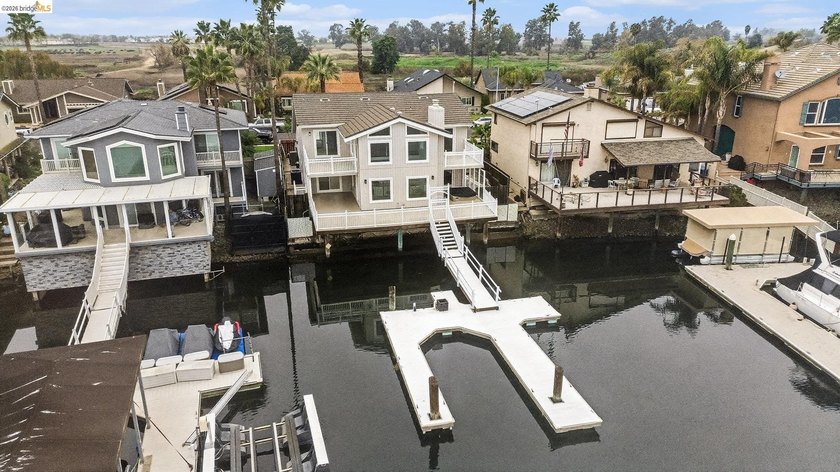 Make your dreams come true with PANORAMIC BAY VIEWS! Remodeled - photo 45