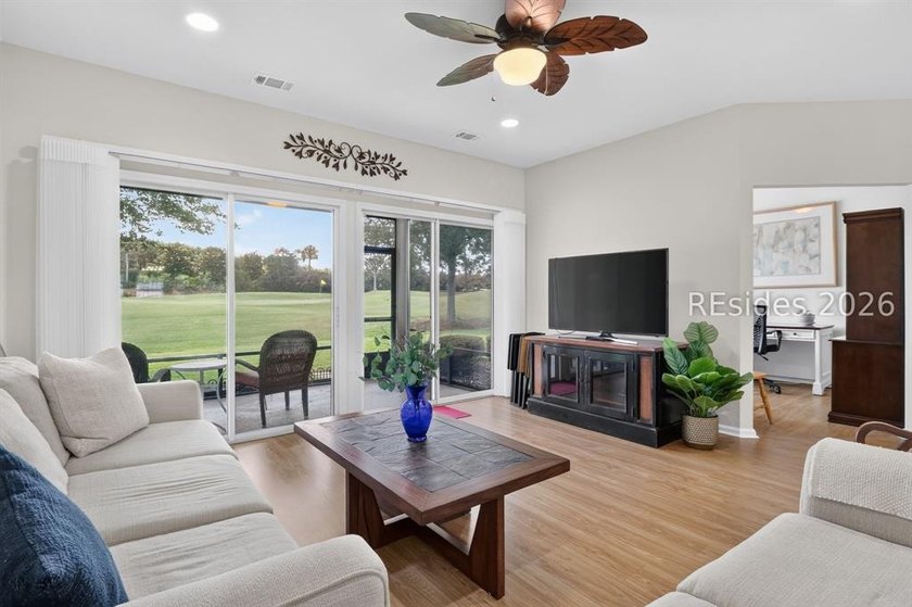 Discover a peaceful golf-course setting in this versatile home - photo 6