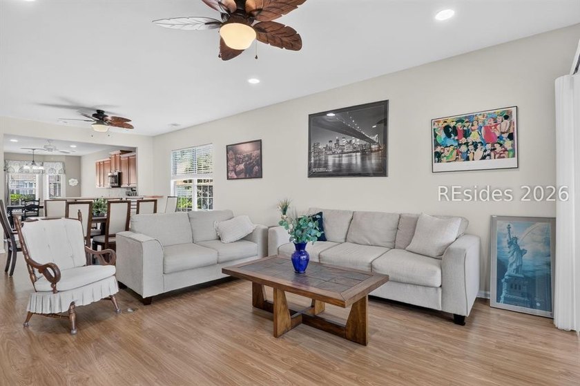 Discover a peaceful golf-course setting in this versatile home - photo 8