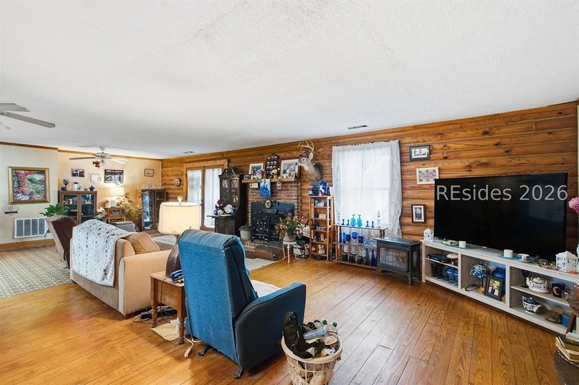Unique 19.60-Acre Property (consisting of two parcels)with Two - photo 8