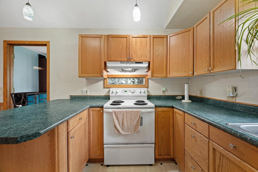 Looking for a nice house that you can make into your own? look - photo 12