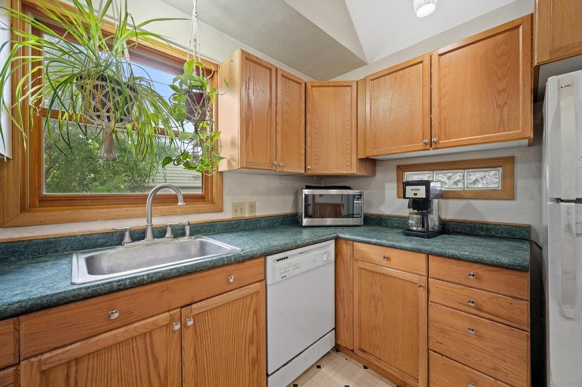 Looking for a nice house that you can make into your own? look - photo 13