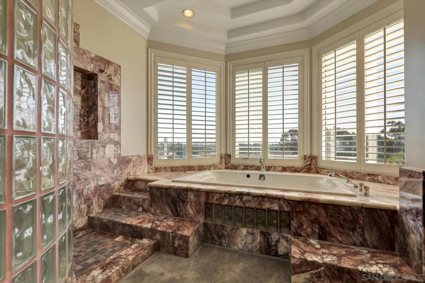 Single-Level View Estate with Rare 46' RV Garage in Del Cerro - photo 15