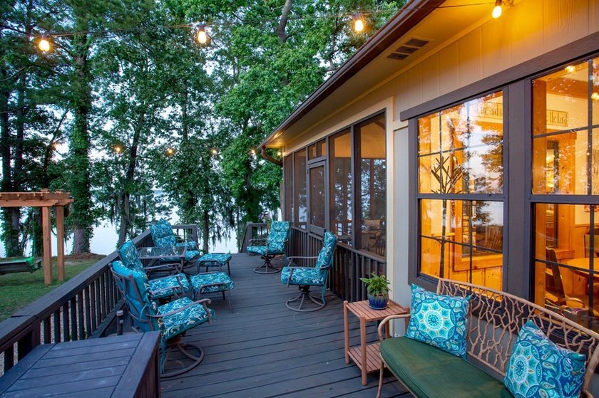 Luxury waterfront living awaits at this exceptional - photo 19
