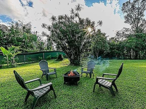 A rare gem, two completely remodeled elegant permitted home with - photo 21