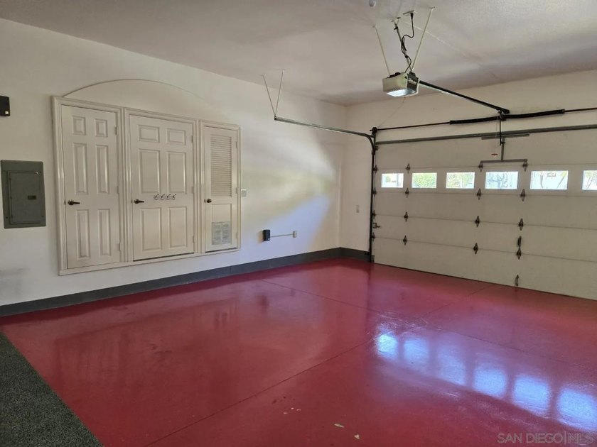 Single-Level View Estate with Rare 46' RV Garage in Del Cerro - photo 23