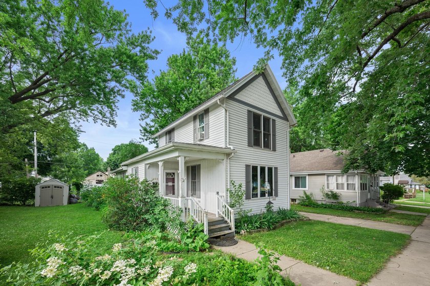 Looking for a nice house that you can make into your own? look - photo 25
