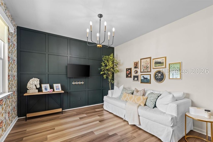 Welcome to 111 Beckenridge Circle, a beautifully maintained - photo 7