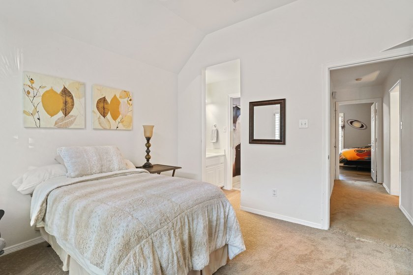 Privacy, mature trees, and a peaceful setting are becoming - photo 25