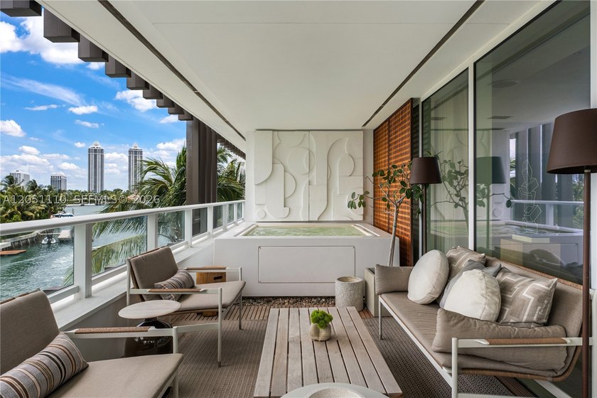 Discover refined waterfront living at The Ritz Carlton - photo 30