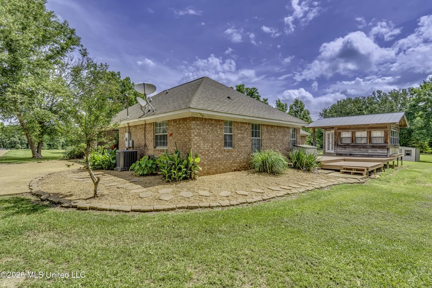 180 Johnson Ln in Canton, right off Yandell Road in Madison - photo 43
