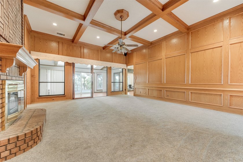 Rare 64 Acre Luxury Waterfront Ranch Estate has a Private - photo 13