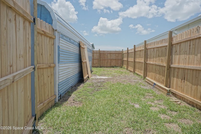 Own your own land, pay no lot fees, and choose whether you want - photo 31