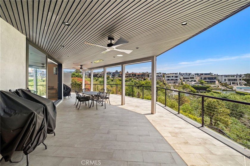 Mesmerizing ocean views and rare private access to Little Corona - photo 32