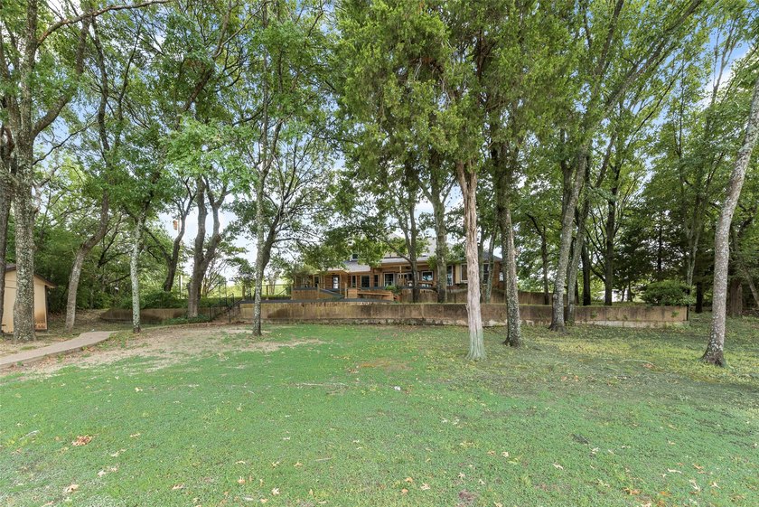 Rare 64 Acre Luxury Waterfront Ranch Estate has a Private - photo 38