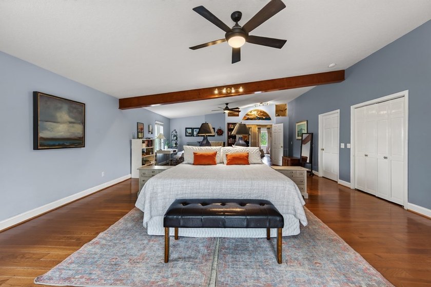 PRIVATE, GATED BLUE RIDGE MOUNTAIN ESTATE on 15.5 unrestricted - photo 8