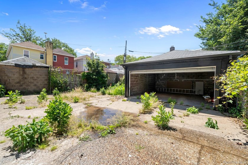 Experience modern living at its finest in this newly renovated - photo 10