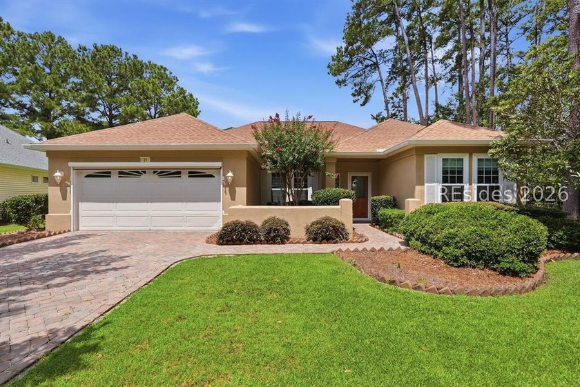 Searching for a Sun City Hilton Head home with room to entertain - photo 6