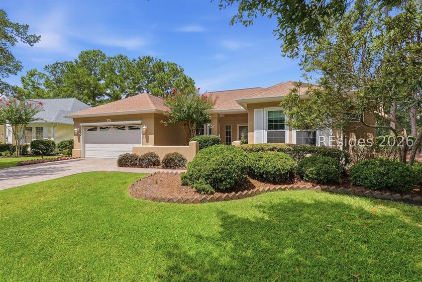 Searching for a Sun City Hilton Head home with room to entertain - photo 8