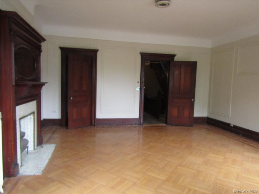 Charming 19th Century Historic Mansion landmarked in the - photo 10